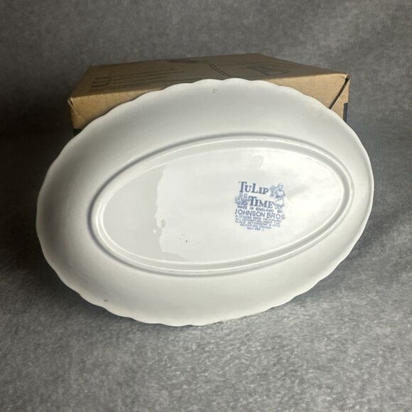 Johnson Bros Tulip Time Vintage Scalloped Oval Serving Plate 8 x 5.5 Blue White - Picture 3 of 10